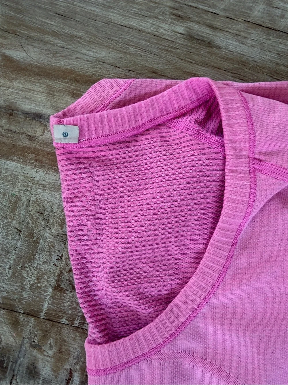 Lululemon Swifty Pink Seamless Active Tee